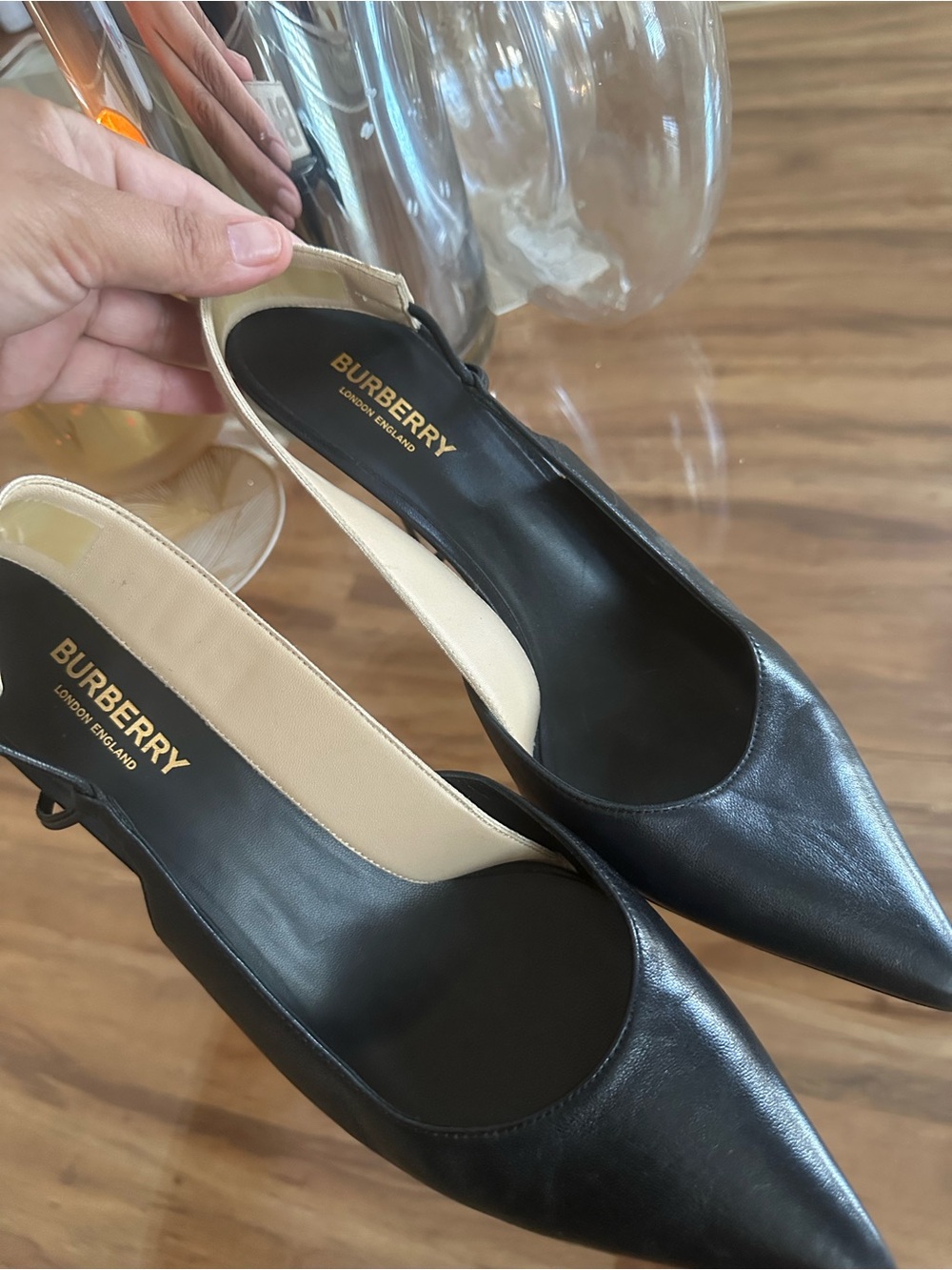 Burberry Black Leather Pointed Slingback Heels with Beige Strap - Picture 2 of 8